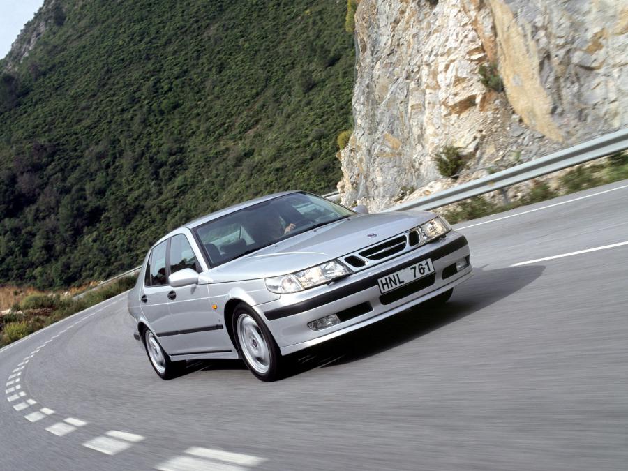 Saab 9-5 Sport Package Sedan '1999